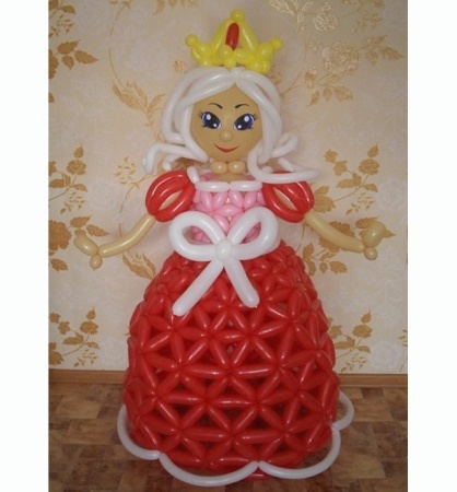 Королева из шаров в пышном платье (150 см)