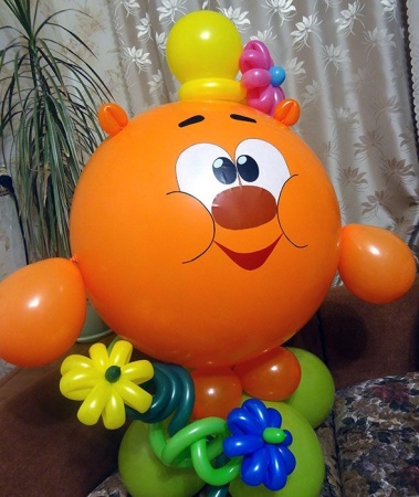 Смешарик Копатыч из шаров